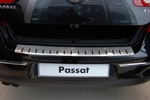 Alu-Frost Накладка на задний бампер профилированная с загибом, нерж. сталь (универсал) VW Passat 11-